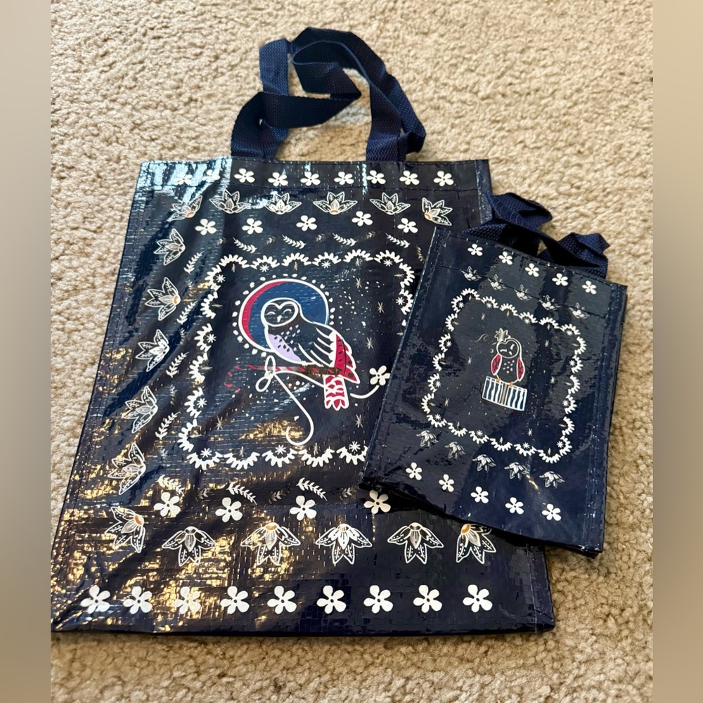 Vera Bradley Christmas owl, 2- plastic carrier bag bags. Gently used.